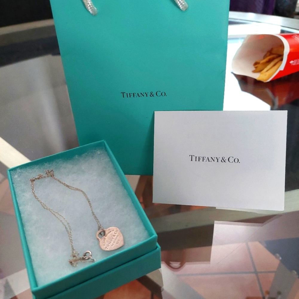Tiffany heart pendant and 18 inch chain. AUTHENTIC
